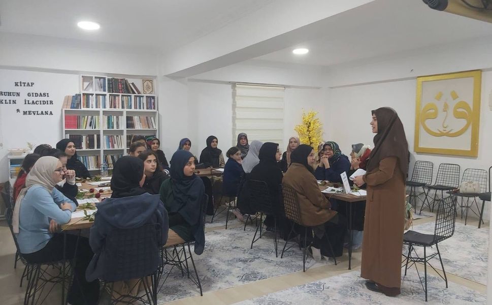 Erbaa Müftülüğü'nden Gençlik Buluşması: Okullarla İş Birliği Güçleniyor