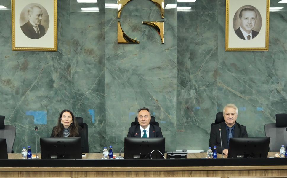 TOGÜ’de Eğitmenlere Teşekkür Belgesi