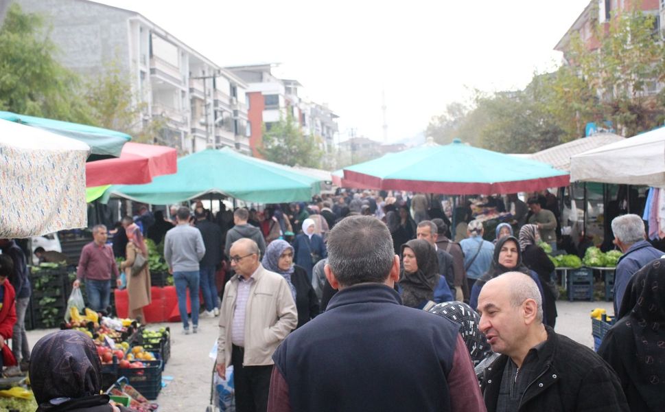 Erbaa Salı Pazarı’nda Kış Öncesi Fiyat Hareketliliği