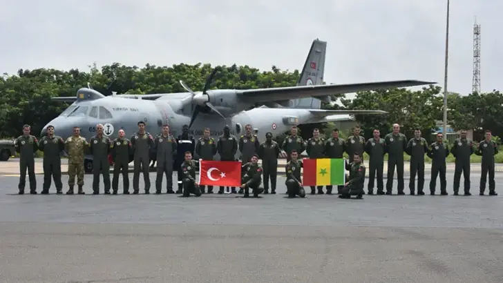 MSB: Deniz Kuvvetleri Personeli Senegal'de Görev Uçuşları İcra Ediyor