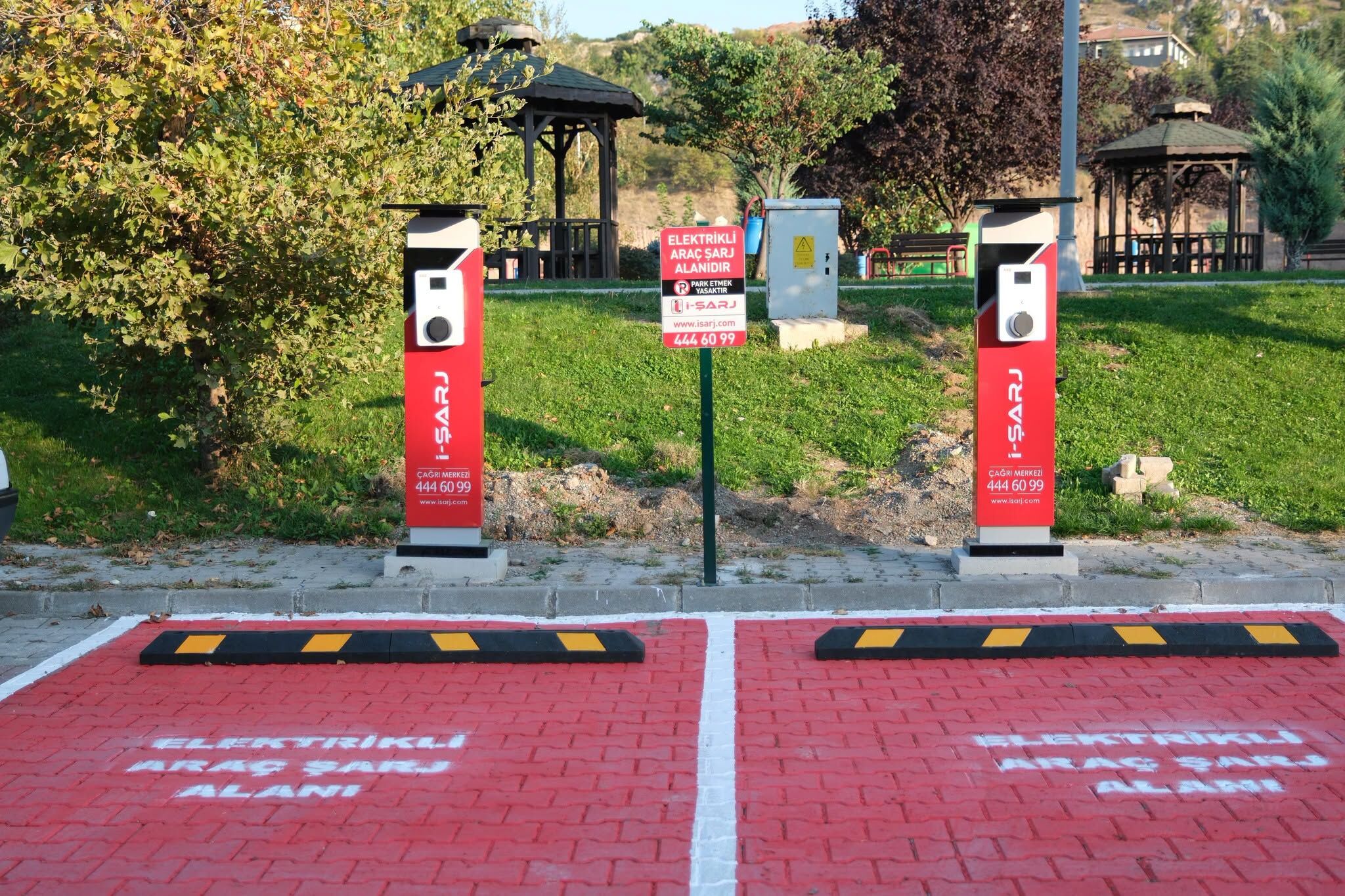 TOGÜ Taşlıçiftlik Kampüsü’nde Elektrikli Araç Şarj İstasyonları Hizmete Girdi