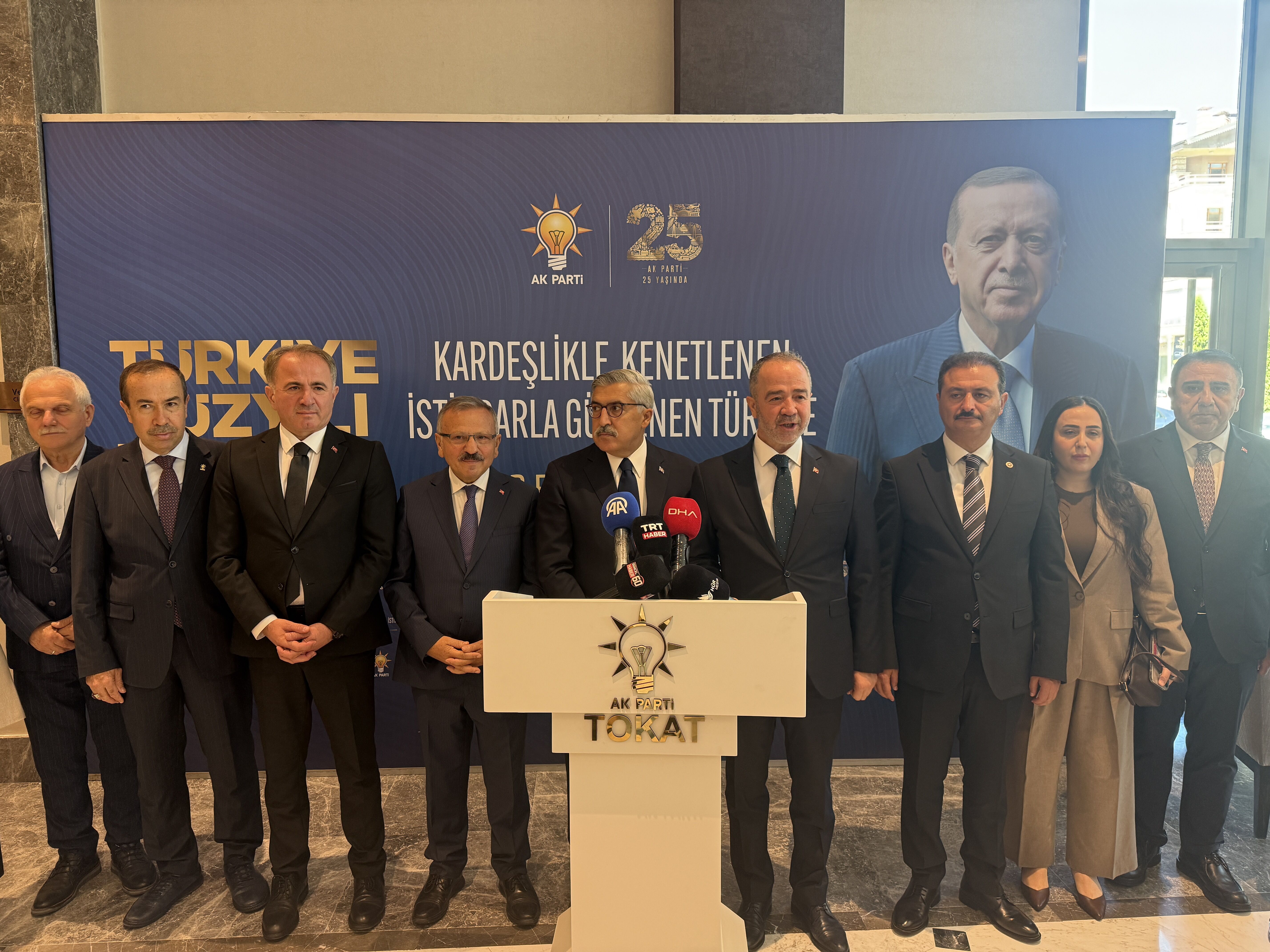 Yayman: Türkiye'nin Ekmek, Su, Hava Gibi Yeni Anayasaya İhtiyacı Var